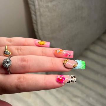 Nail art design 1